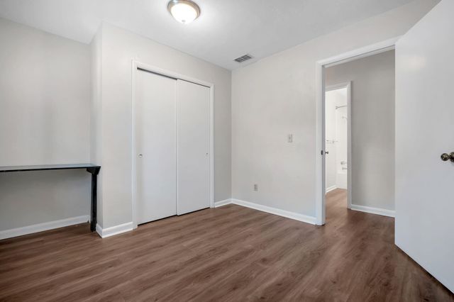 2725 Bedford Way, Tallahassee, FL 32308