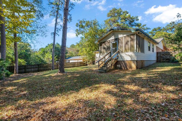 2725 Bedford Way, Tallahassee, FL 32308