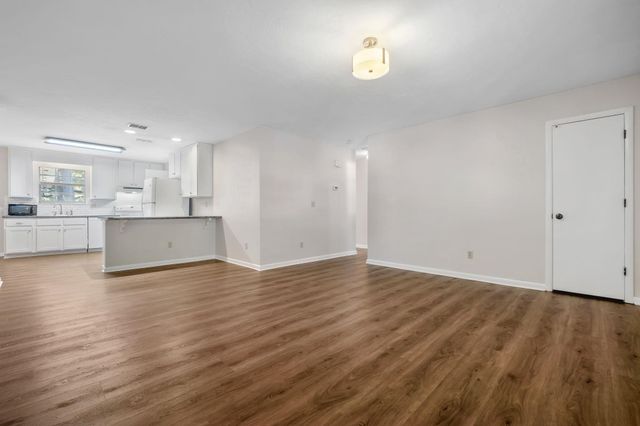 2725 Bedford Way, Tallahassee, FL 32308