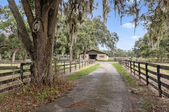 551 NE 200 AVENUE, Williston, FL 32696