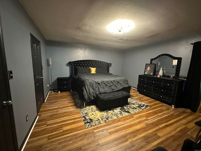 2707 Colonial Avenue, Pine Bluff, AR 71601