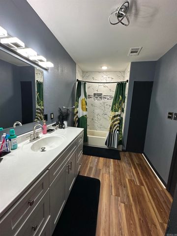 2707 Colonial Avenue, Pine Bluff, AR 71601