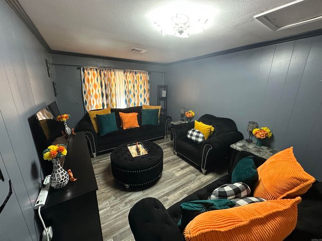 2707 Colonial Avenue, Pine Bluff, AR 71601