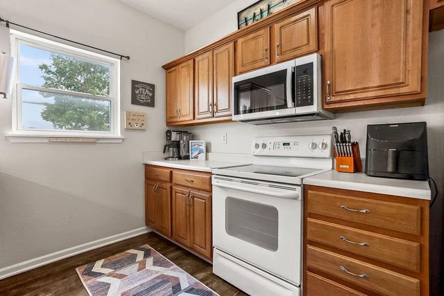 238 N 5th Terrace, Louisburg, KS 66053