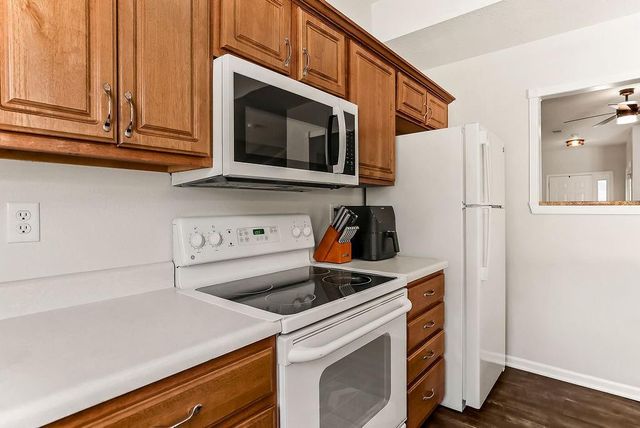 238 N 5th Terrace, Louisburg, KS 66053
