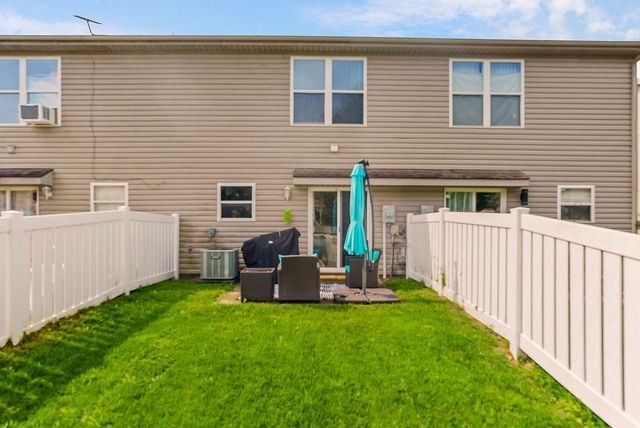 238 N 5th Terrace, Louisburg, KS 66053