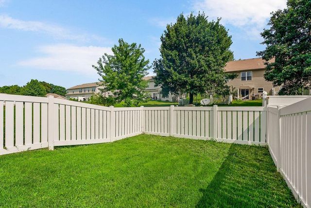 238 N 5th Terrace, Louisburg, KS 66053