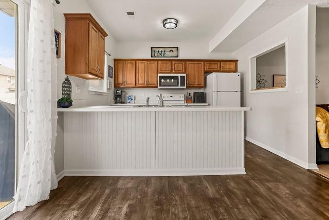 238 N 5th Terrace, Louisburg, KS 66053