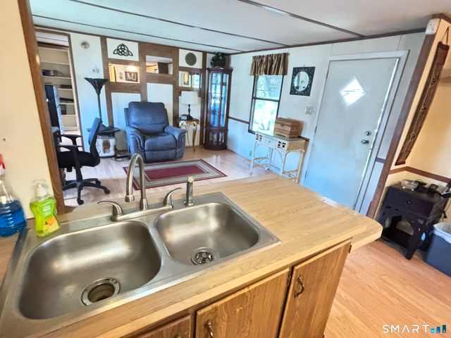 130 Howard Avenue, Prospect, CT 06712