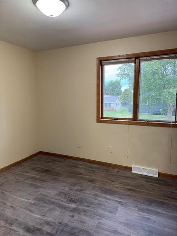 2214 Browning Drive, Janesville, WI 53546