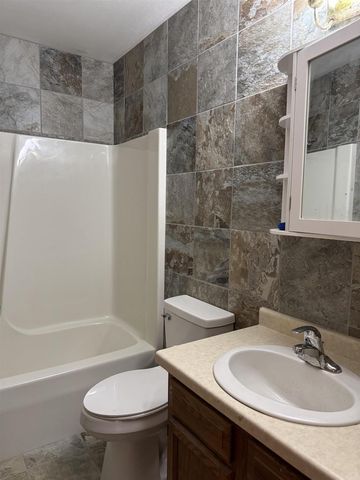 2214 Browning Drive, Janesville, WI 53546