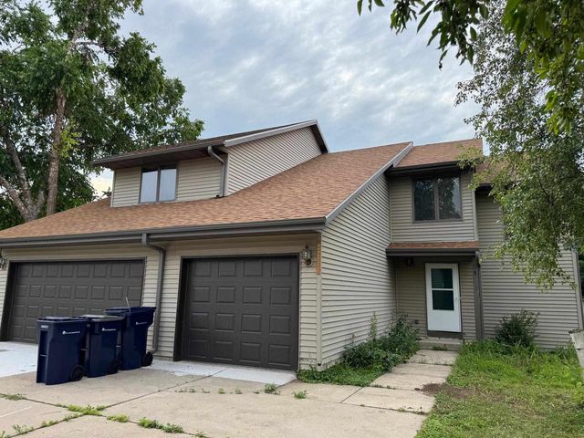 2214 Browning Drive, Janesville, WI 53546