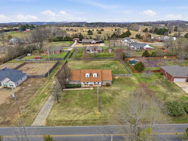 58 Elliott Rd., Greenbrier, AR 72058