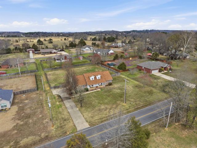 58 Elliott Rd., Greenbrier, AR 72058