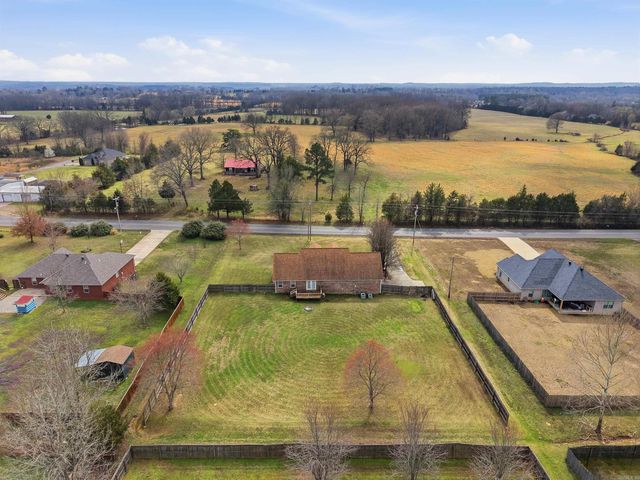 58 Elliott Rd., Greenbrier, AR 72058