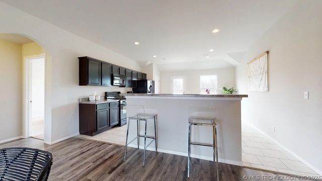 1624 E Gary Street, Broken Arrow, OK 74012