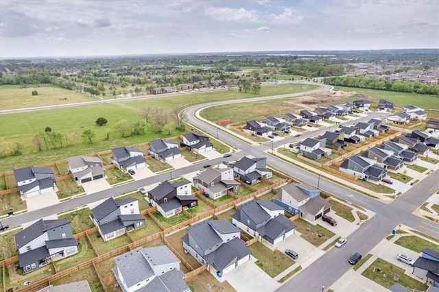 1606 Poigai Way, Bentonville, AR 72713