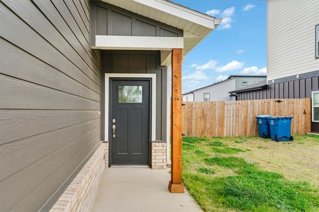 1606 Poigai Way, Bentonville, AR 72713