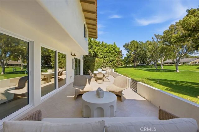 539 Vista Flora, Newport Beach, CA 92660