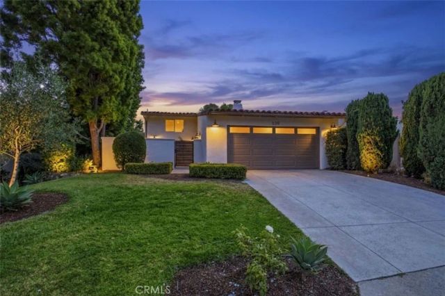 539 Vista Flora, Newport Beach, CA 92660