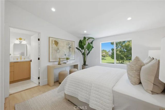 539 Vista Flora, Newport Beach, CA 92660