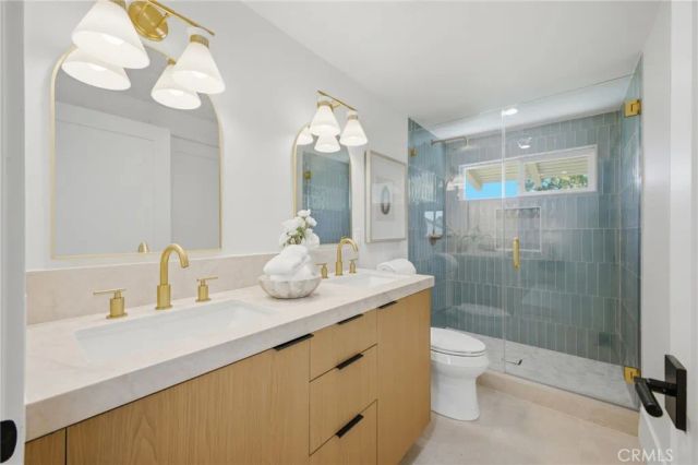 539 Vista Flora, Newport Beach, CA 92660