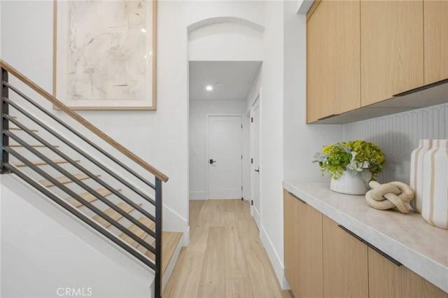 539 Vista Flora, Newport Beach, CA 92660