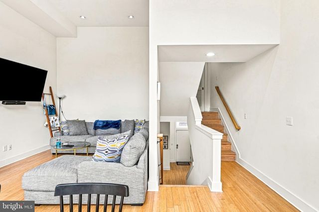 519 MONTROSE ST, Philadelphia, PA 19147