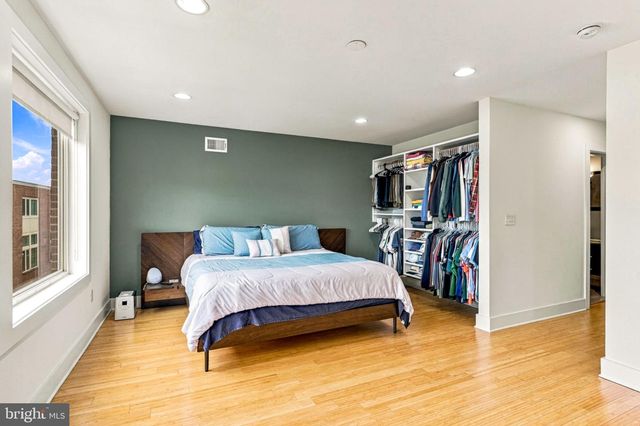 519 MONTROSE ST, Philadelphia, PA 19147