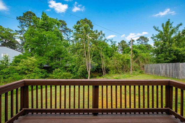 14 Johnnycake Lane, Little Rock, AR 72211