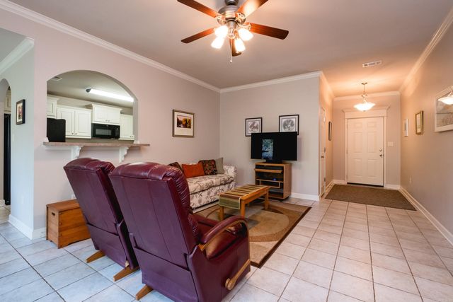 14 Johnnycake Lane, Little Rock, AR 72211