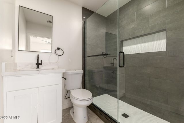 1912 W ROMA Avenue, Phoenix, AZ 85015