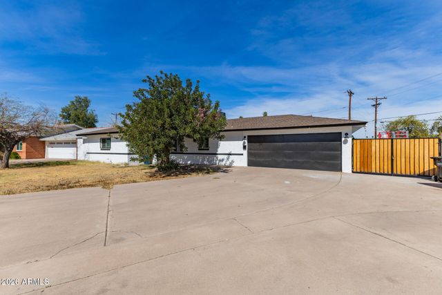 1912 W ROMA Avenue, Phoenix, AZ 85015