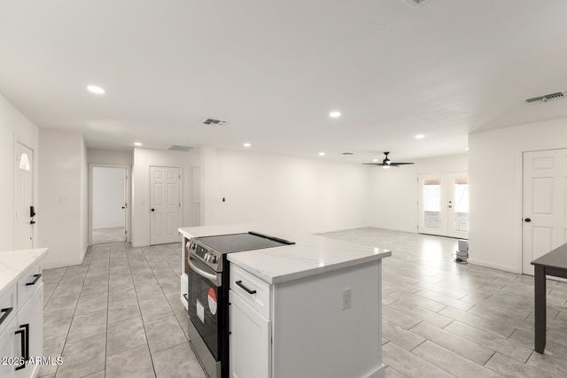 1912 W ROMA Avenue, Phoenix, AZ 85015