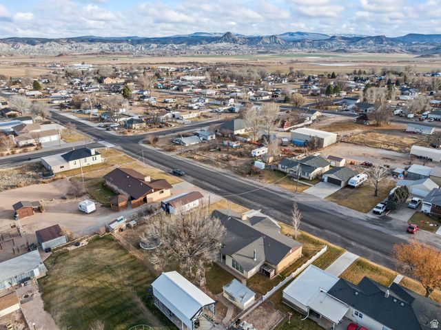 376 W 200 N, Aurora, UT 84620