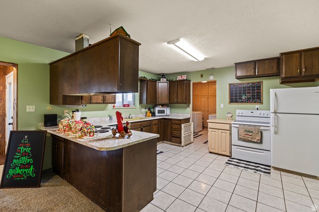 376 W 200 N, Aurora, UT 84620
