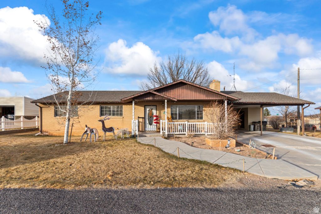 376 W 200 N, Aurora, UT 84620
