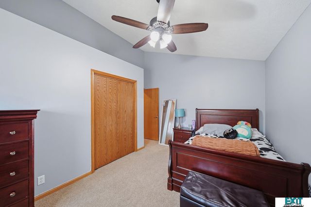 5421 W. Brixton Drive, Lincoln, NE 68521