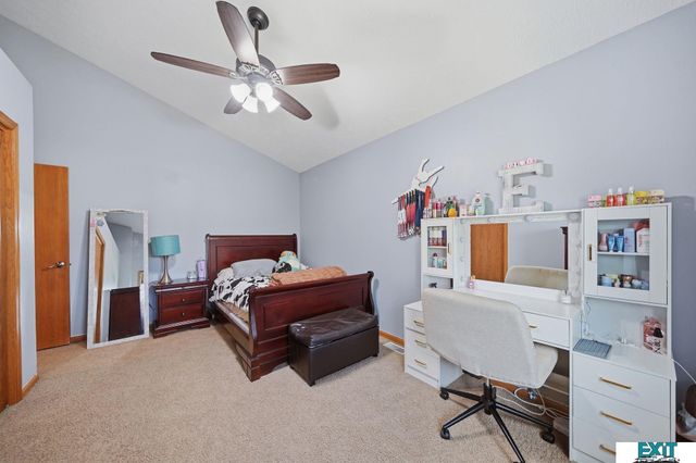 5421 W. Brixton Drive, Lincoln, NE 68521