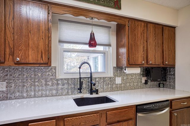 49 Cordoba Way, Hot Springs Village, AR 71909