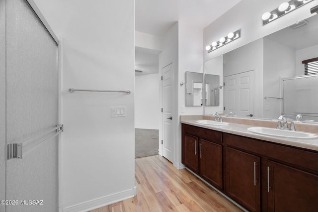 599 N Tunitcha Drive, Green Valley, AZ 85614