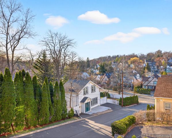 13 Irvington Street, Dobbs Ferry, NY 10522
