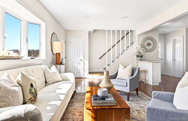 13 Irvington Street, Dobbs Ferry, NY 10522