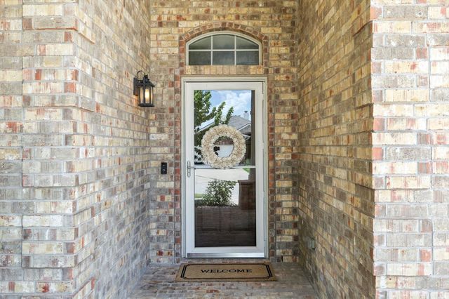 2209 Laurel Forest Drive, Fort Worth, TX 76177