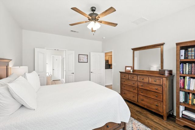 2209 Laurel Forest Drive, Fort Worth, TX 76177