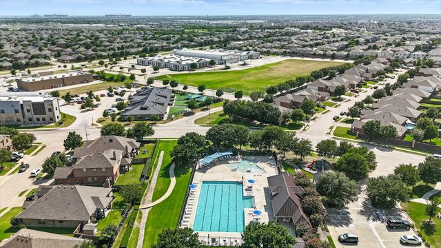 2209 Laurel Forest Drive, Fort Worth, TX 76177