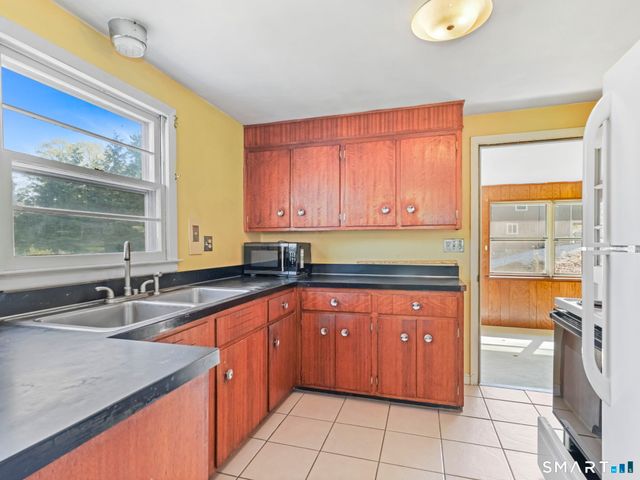 47 Lewis Drive, Fairfield, CT 06825