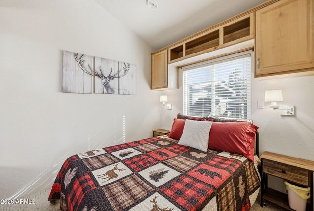 2218 RODEO Road, Overgaard, AZ 85933