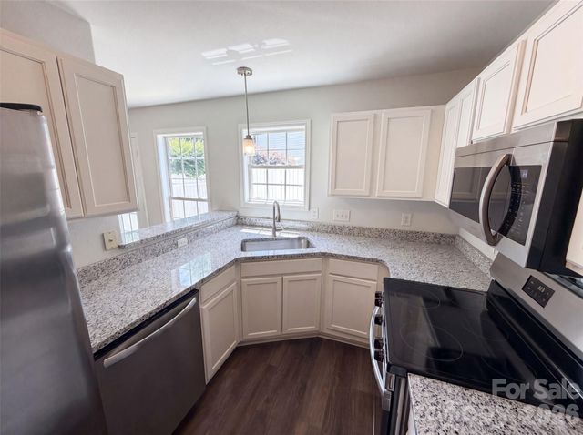 3831 Mohawk Court, Charlotte, NC 28215