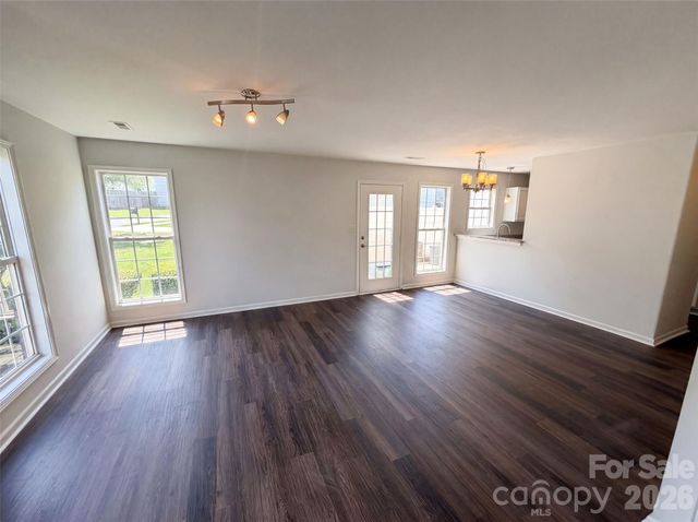 3831 Mohawk Court, Charlotte, NC 28215